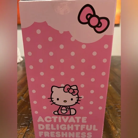 Hello Kitty Ceramic Reed Diffuser - Picture 3 of 5